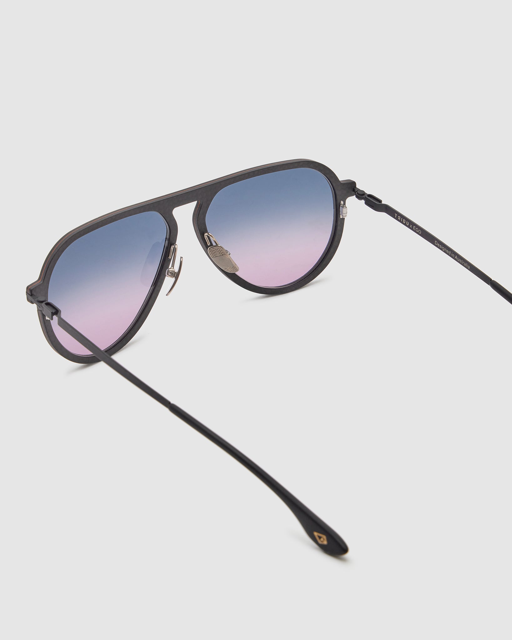 Carbon 1.0 Black / Deep Ocean