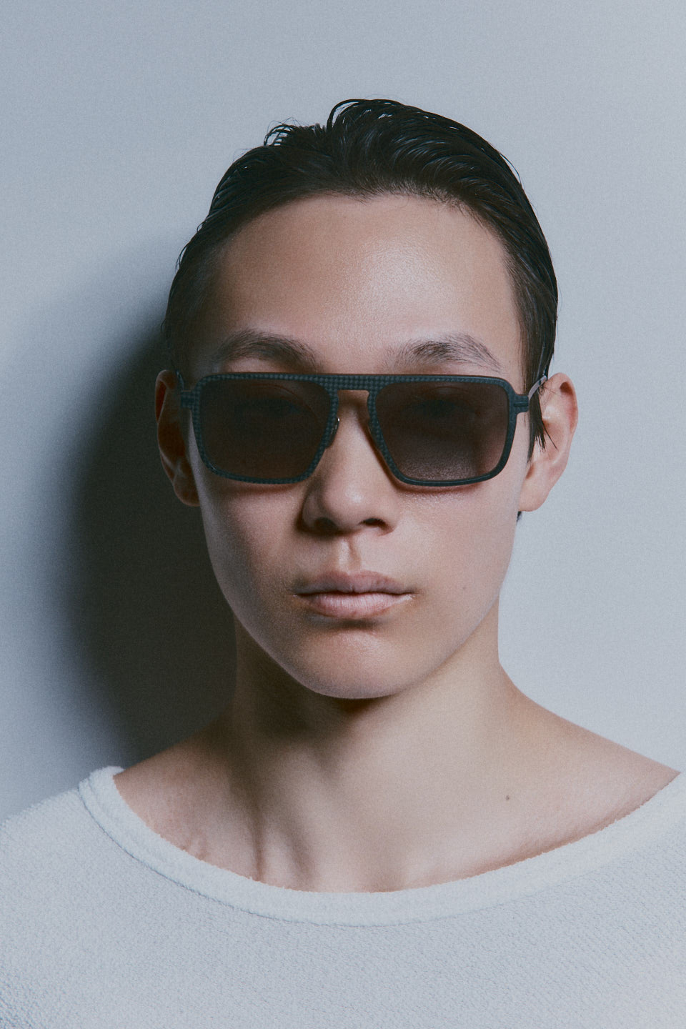 Model wearing TRIBU Carbon 2.0 black carbon fibre square aviator sunglasses - Front view 