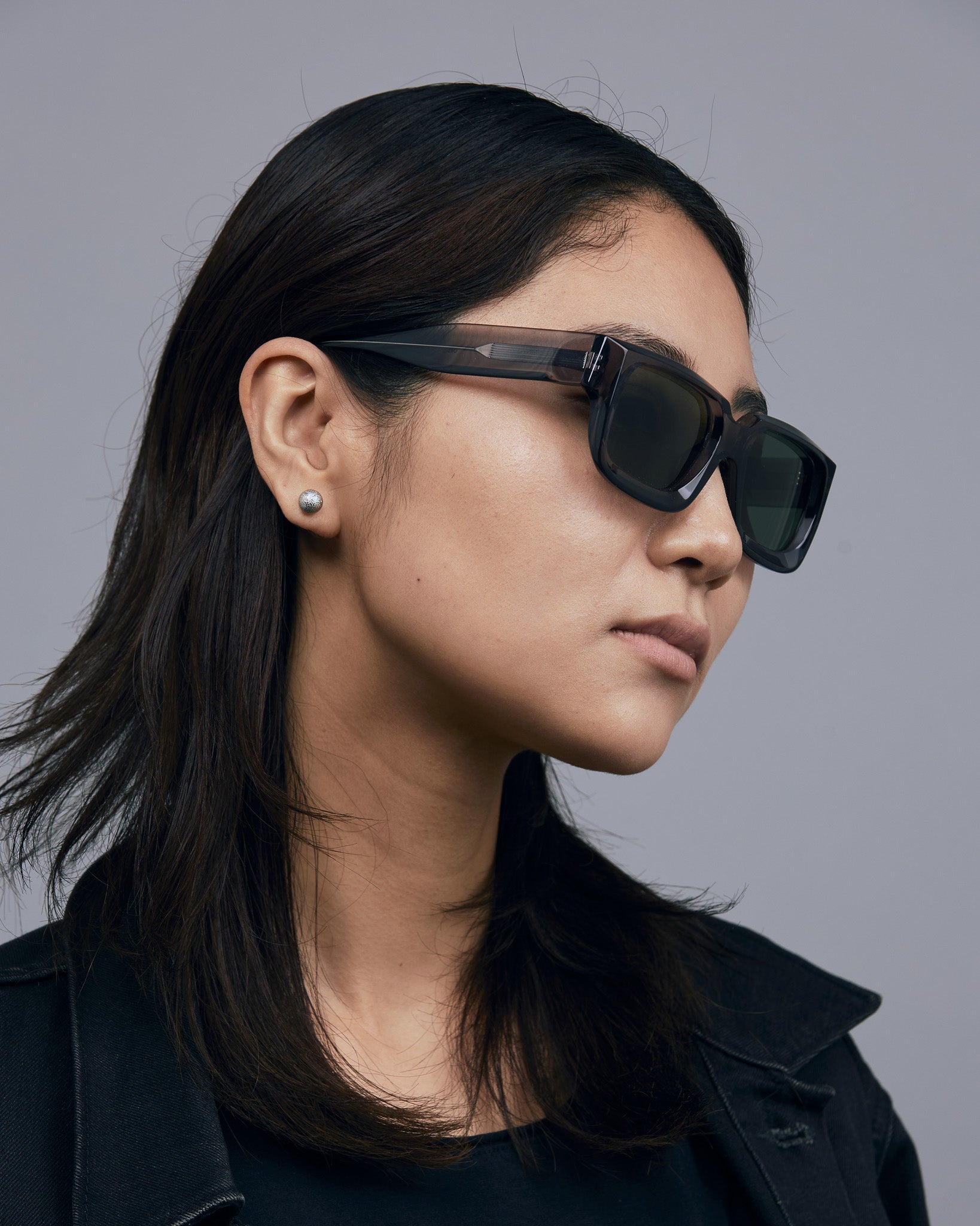 Brutal 3.0 Green Polarised Sunglasses by Tribu Eyewear — Smoke Crystal square acetate frame, female model 